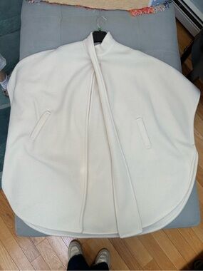 Barclay Square Cream Fleece Jacket